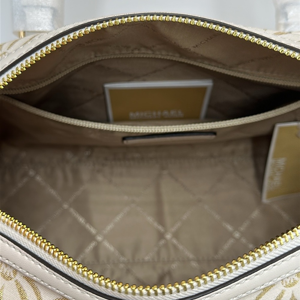 MICHAEL KORS JST TRAVEL MEDIUM DUFFLE SATCHEL CROSSBODY BAG MK Pale Gold Multi - Picture 14 of 16